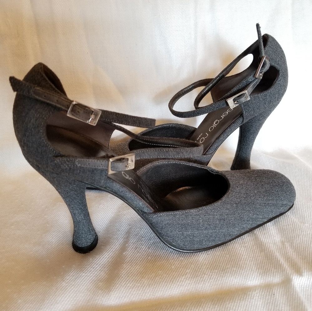 Brand new Sergio Rossi pumps